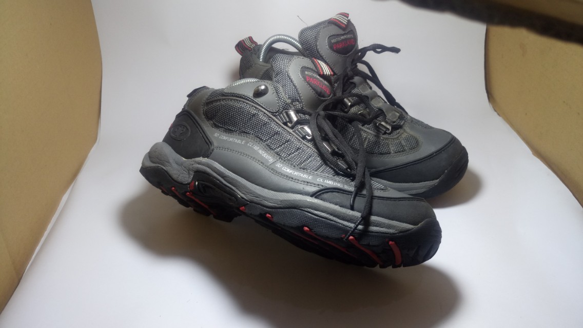 Sepatu Gunung Park Land Not The North Face Jack Wolfskin Millet Merrel Berghaus Salomon Vasque Olah Raga Perlengkapan Olahraga Lainnya Di Carousell