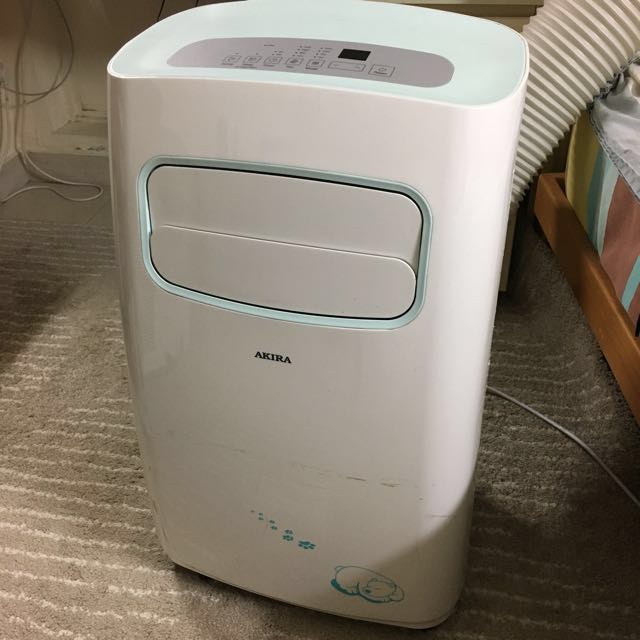 Akira 9000BTU Portable Aircon / movable 