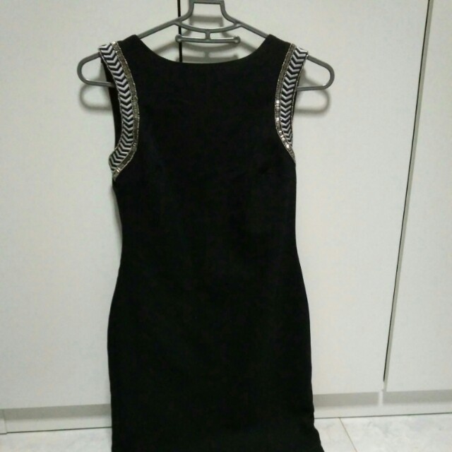 black bodycon dress zara
