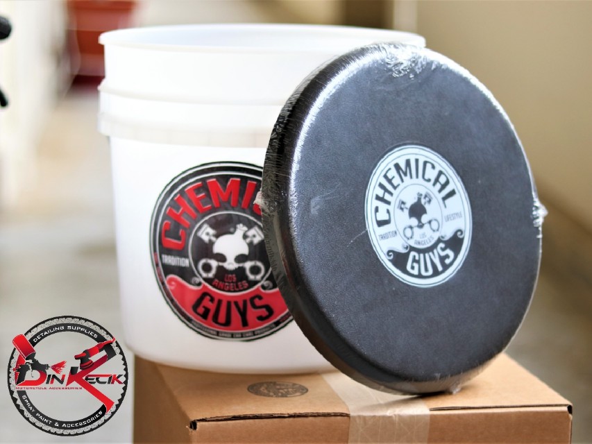 Chemical Guys Heavy Duty Detailing Bucket w/CG Logo + Cyclone Dirt Trap