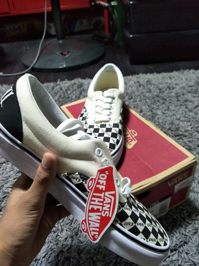 vans era chill vibes