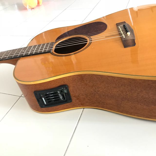 Cort acoustic guitar plug in, Hobbies & Toys, Music & Media, Musical Instruments on Carousell