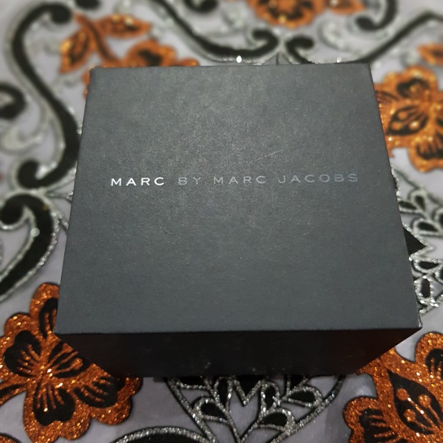 Marc jacobs hotsell mbm1329