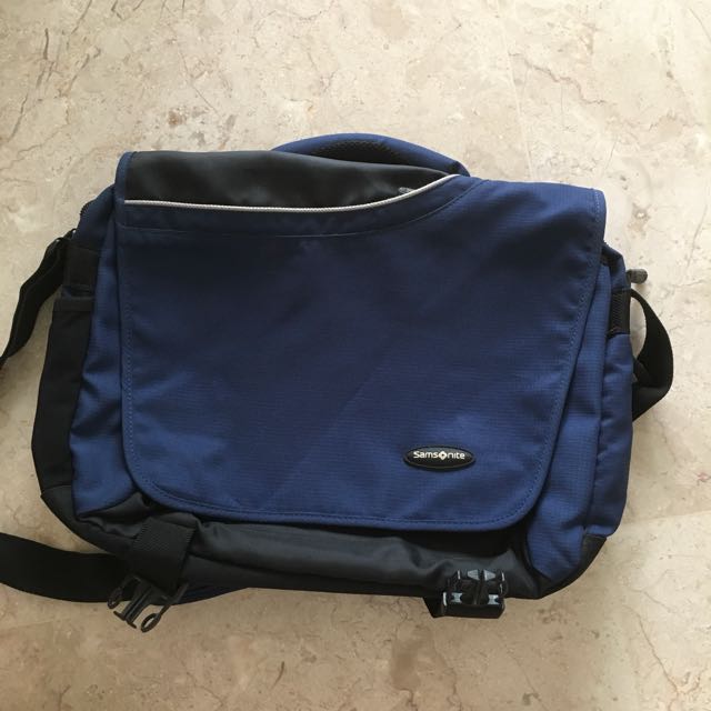 samsonite messenger bag