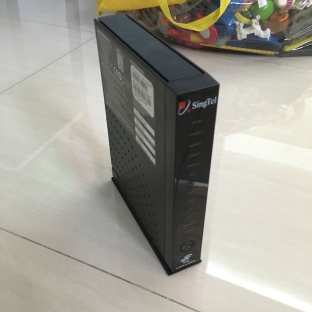 Singtel Fibre Broadband Modem And Router, Electronics on Carousell