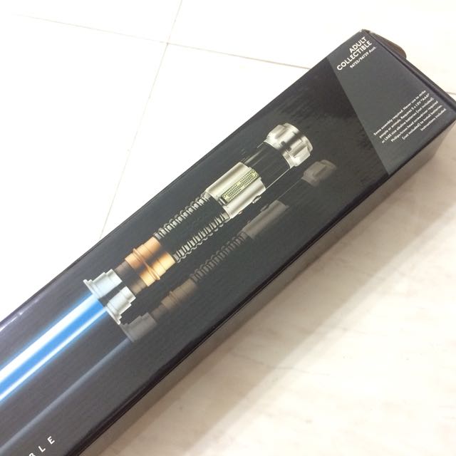 Star Wars Signature Series Force FX Lightsaber w/Removable Blade Obi