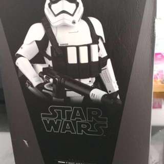First Order Heavy Gunner Stormtrooper Sixth Scale Figure by Hot Toys