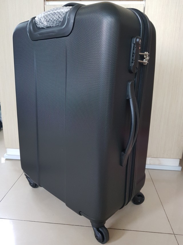 BNIB Delsey Stratus Luggage