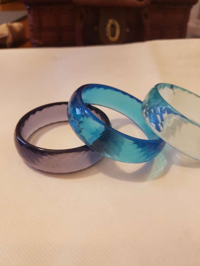 Glass 2025 crystal bangles