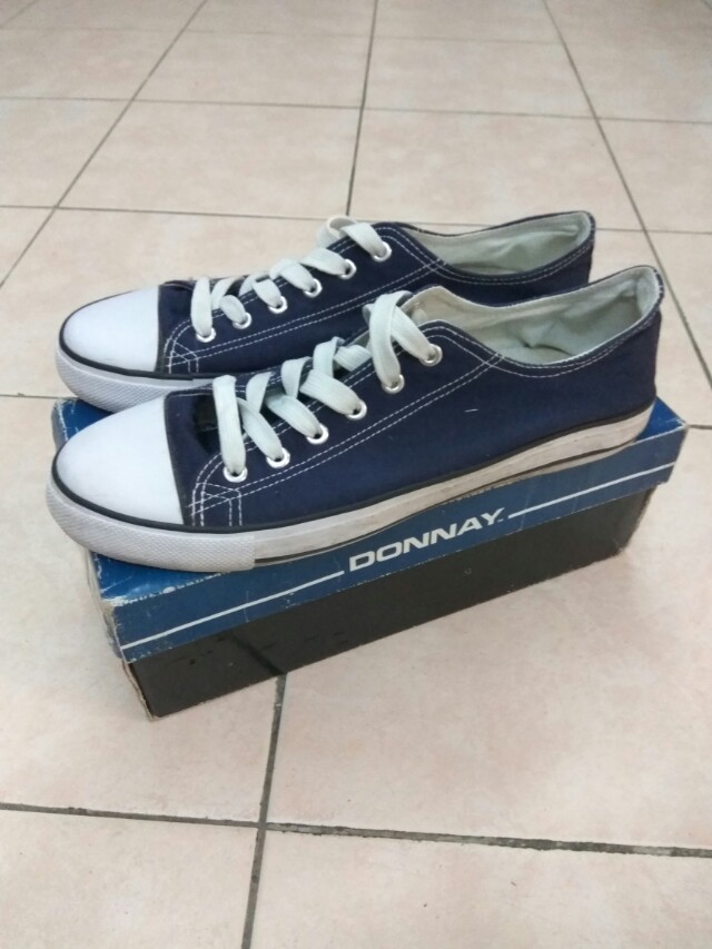 Donnay shoes price store