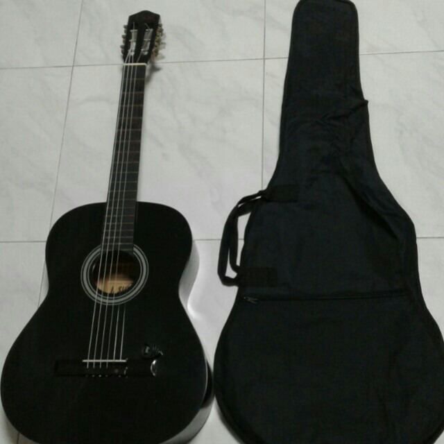 Good Condition Used J Suzuki Acoustic Guitar With Brand New Guitar Bag
