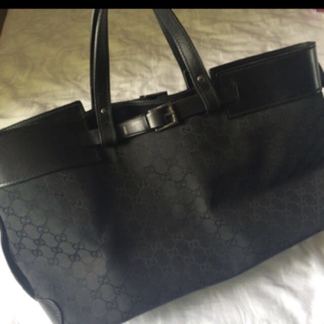 gucci document bag