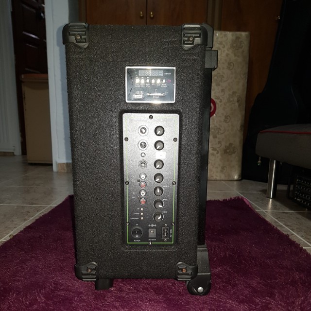 Martin Roland MAU 8 Portable Amplifier, Hobbies & Toys, Music & Media ...