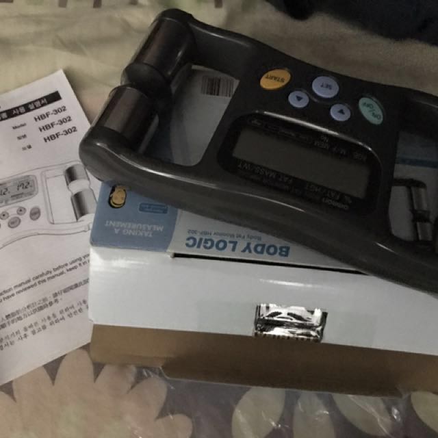 Omron body fat monitor (HBF302), Health & Nutrition, Health Monitors