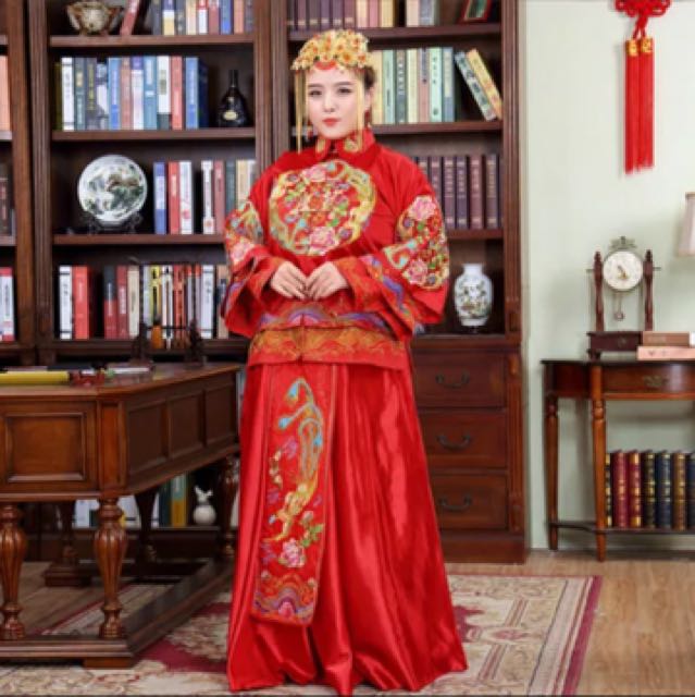 Pre Loved plus size Chinese wedding Kua
