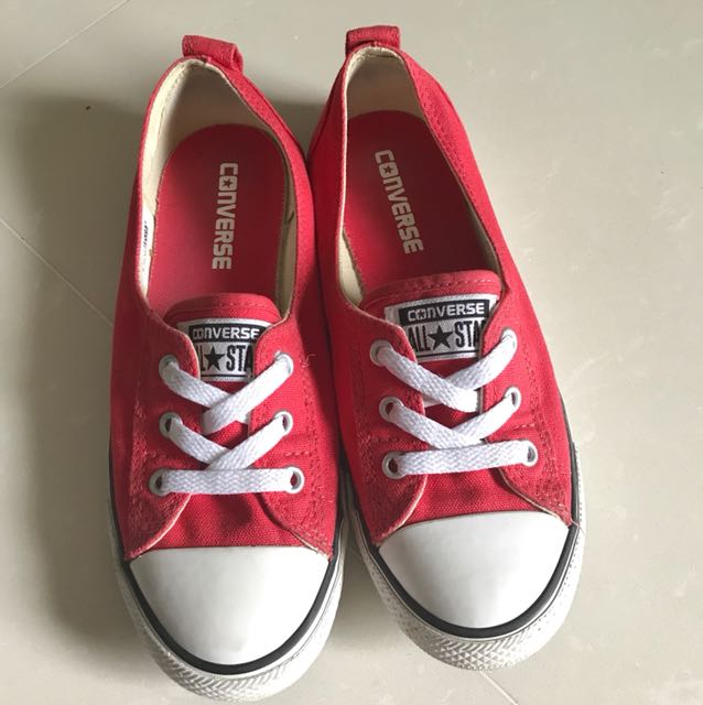 all red converse womens