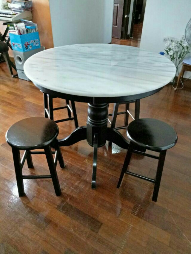 Kopitiam online marble table