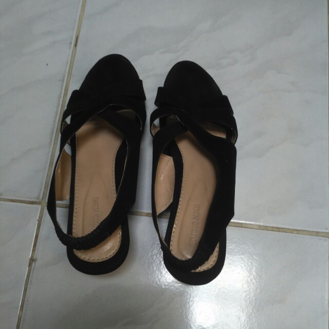 Sepatu Wanita Hak 5 Cm Fesyen Wanita Sepatu Di Carousell