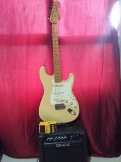 Fender Stratocaster With Amp and Gadget ...