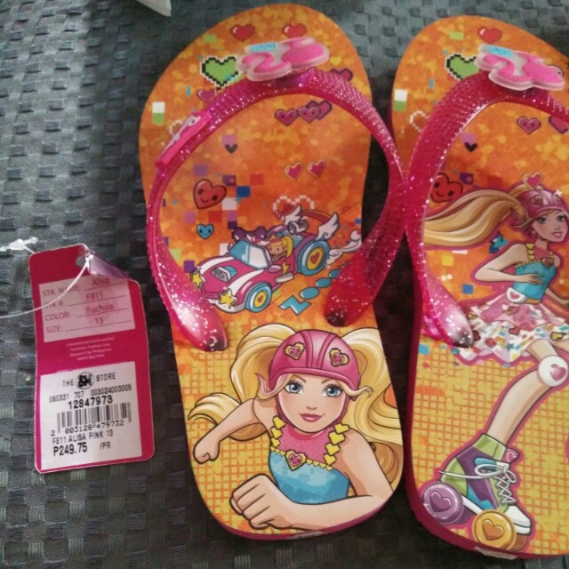 thumbnail image 2 of Barbie Kids Slippers – Girls UK 13 – Pink Indoor Casual Slip-On Shoes 2 of 5