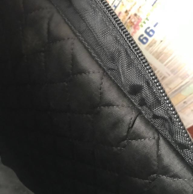 ACME made laptop bag fits 13 inch laptop, Computers & Tech, Parts