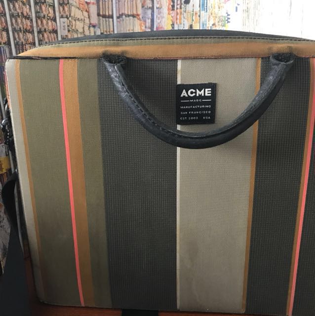 ACME made laptop bag fits 13 inch laptop, Computers & Tech, Parts
