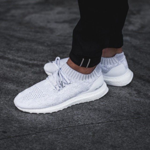 Ultra boost uncaged hot sale triple white (2017)