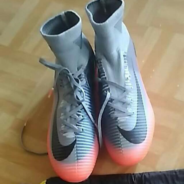 Cr7 Superfly V Football Soccer Spike 