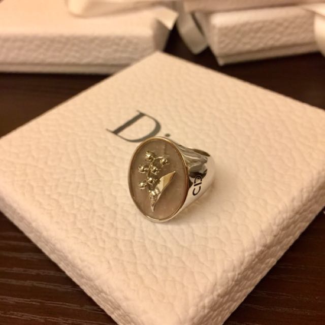 lucky dior ring
