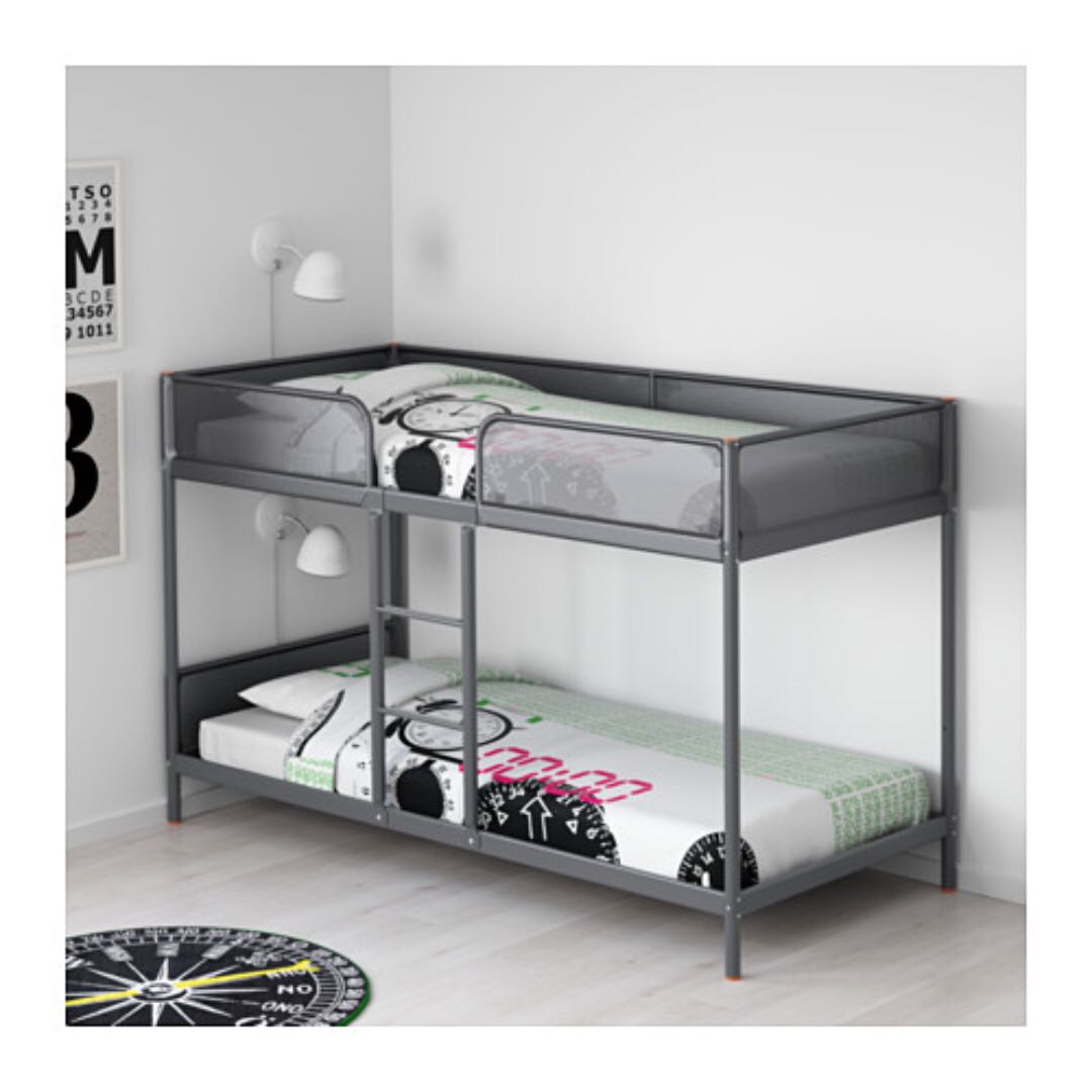 IKEA TUFFING Bunk Bed and Two Mattress, 傢俬＆家居, 傢俬, 床架及床褥 Carousell