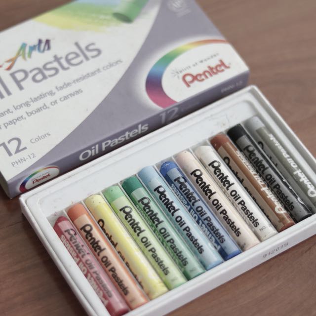 Pentel Oil Pastel 12 Colors (Category: Craft Supplies & Tools) located in Paranaque City. Submitted by 3emjays (Listing ID 146429427, Image 2). Description: Pentel Oil Pastel 12 Colors Good Condition.