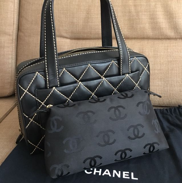 Chanel Wild Stitch Leather Handbag (SHG-N5J5VD) – LuxeDH