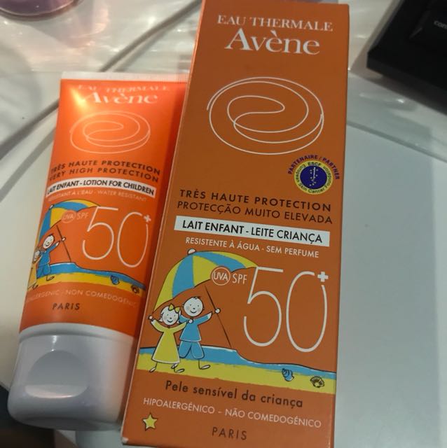 Avene sunscreens for sensitive skin kids, Beauty & Personal Care, Bath ...