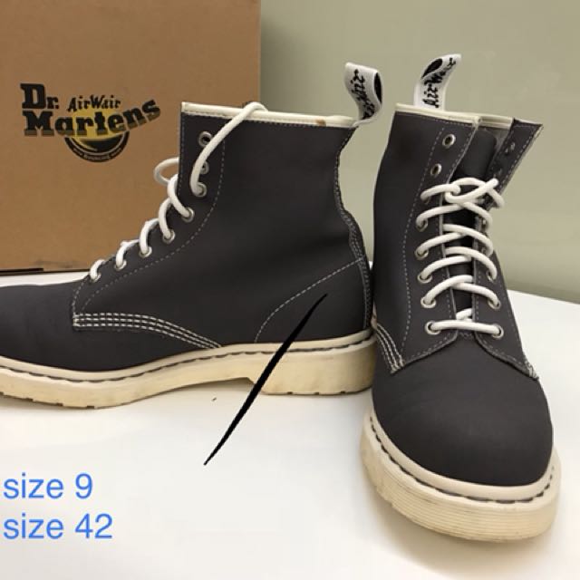 dr martens 1460 canvas