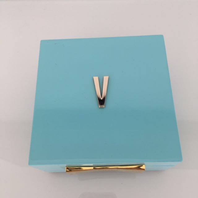 Kate spade new york garden drive square jewelry box store