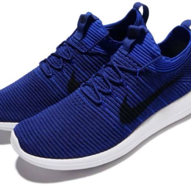 royal blue nike roshe