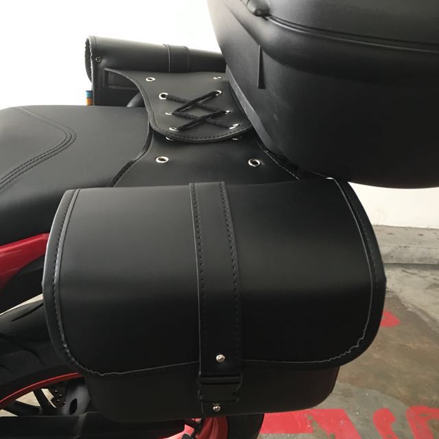 universal saddle bags