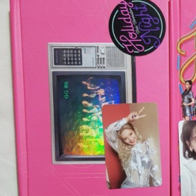 Wtt Snsd Holiday Night Photocard Pc Entertainment K Wave On Carousell