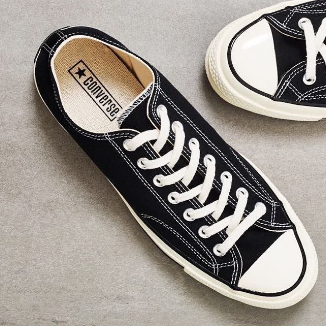 black lo converse