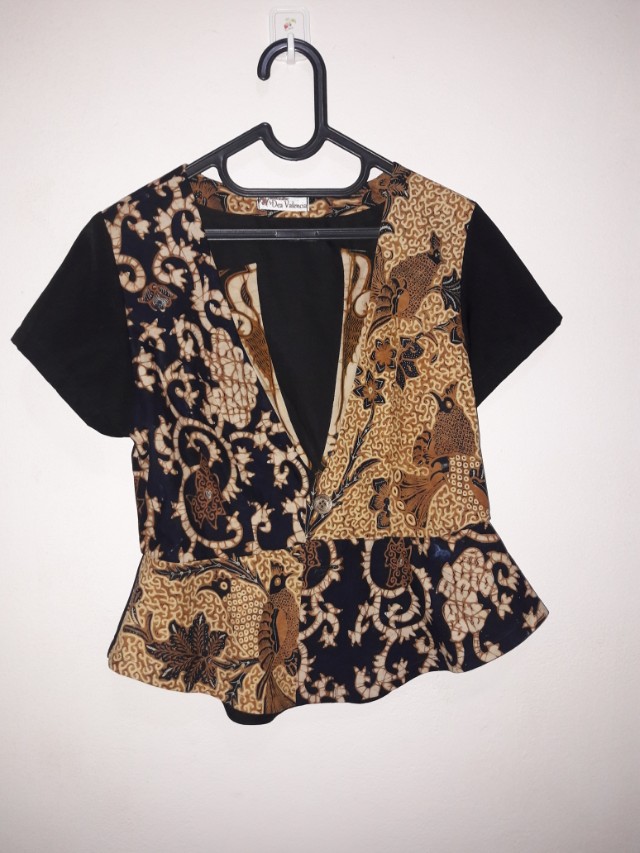 810 Koleksi Model Baju Batik Dea Valencia Terbaru