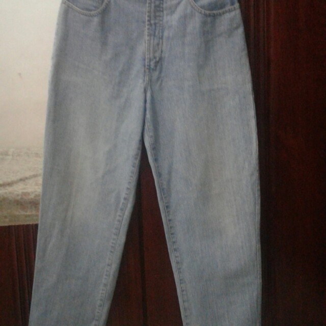 Celana Jeans Chevignon Original Fesyen Pria Pakaian Bawahan Di Carousell