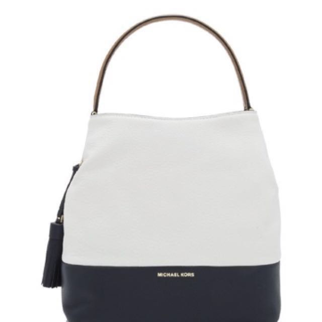Michael kors kip best sale large bucket bag