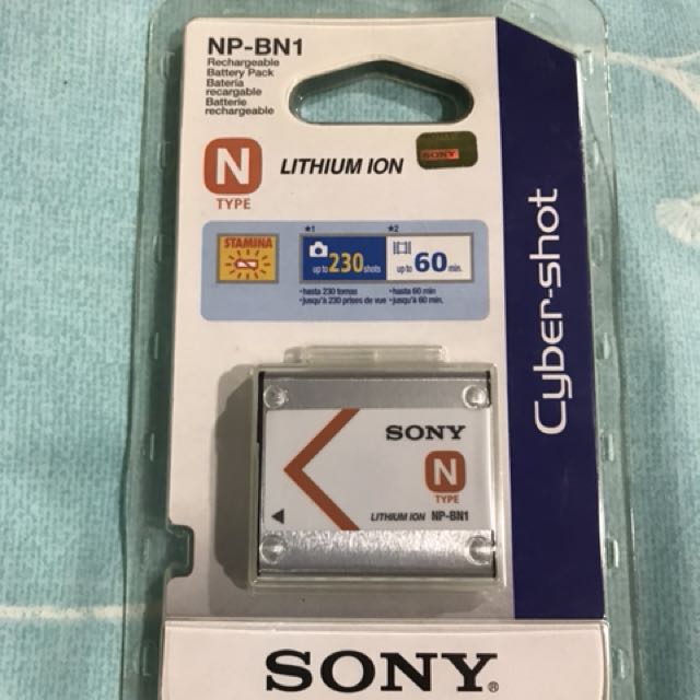 Sony compact camera original battery, Photography, Cameras on Carousell