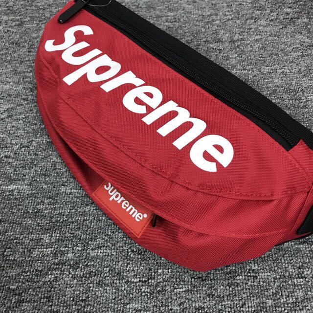 Supreme fanny 2025 pack across chest