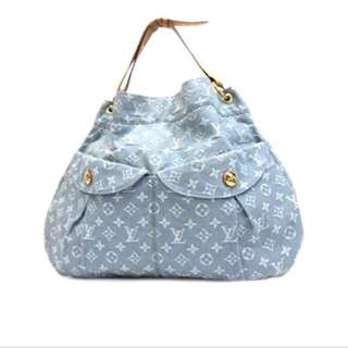 Looking for Louis Vuitton Denims Bleu Clair