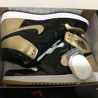 Nike Jordan 1 og Nrg Gold Top 3