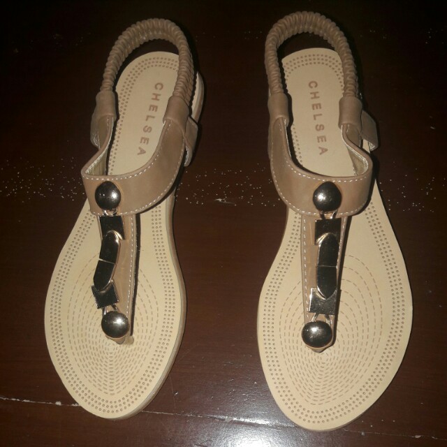 Chelsea Sandal, Women's Fashion, Footwear, Sandals on Carousell