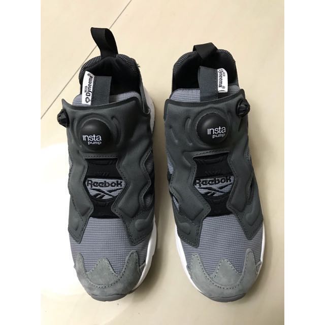 reebok pump(预定, 她的时尚, 鞋子 在carousell