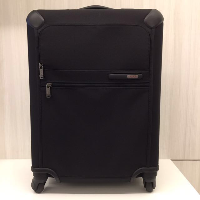 tumi luggage outlet