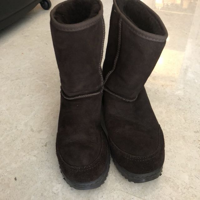 ugg boots dark brown